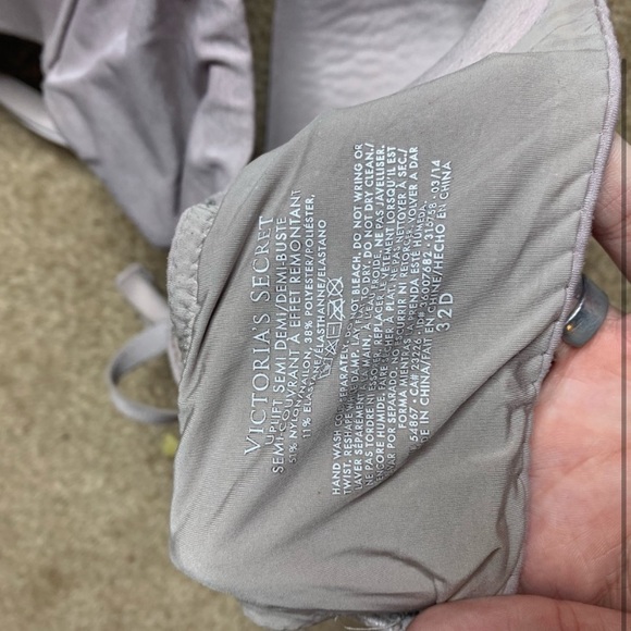 Victoria’s Secret Uplift Demi Demi grey bra - Picture 3 of 3